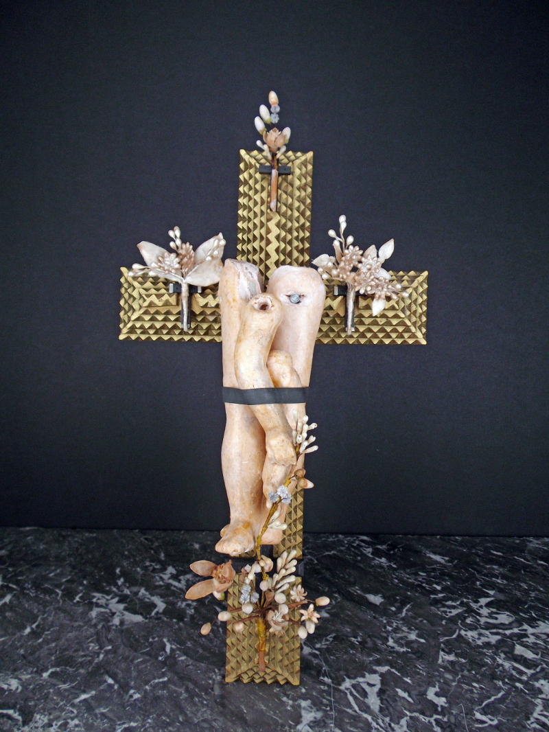 La Crucifixion The crucifixion 2017 38 x 22 x 11,5 cm